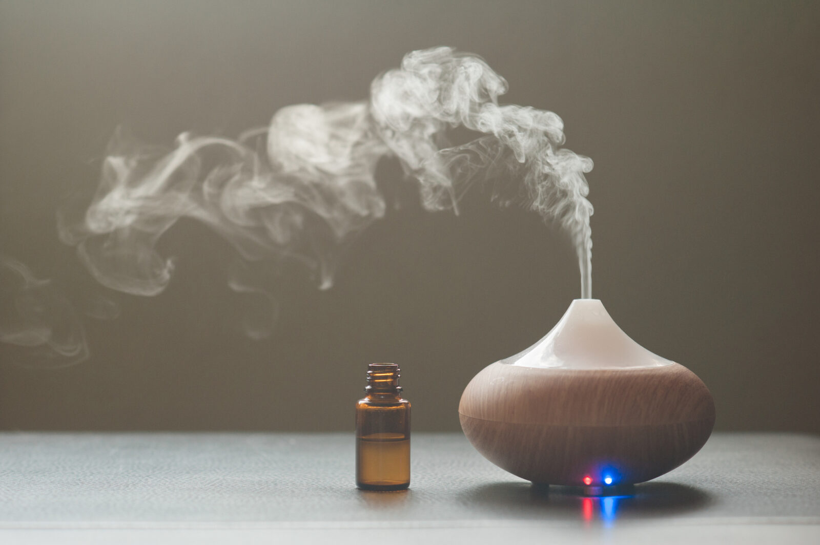 Essential oils in a humidifier: 6+ Benefits & Helpful advice