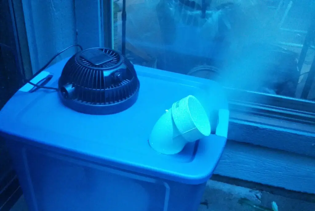 DIY humidifiers from trash cans